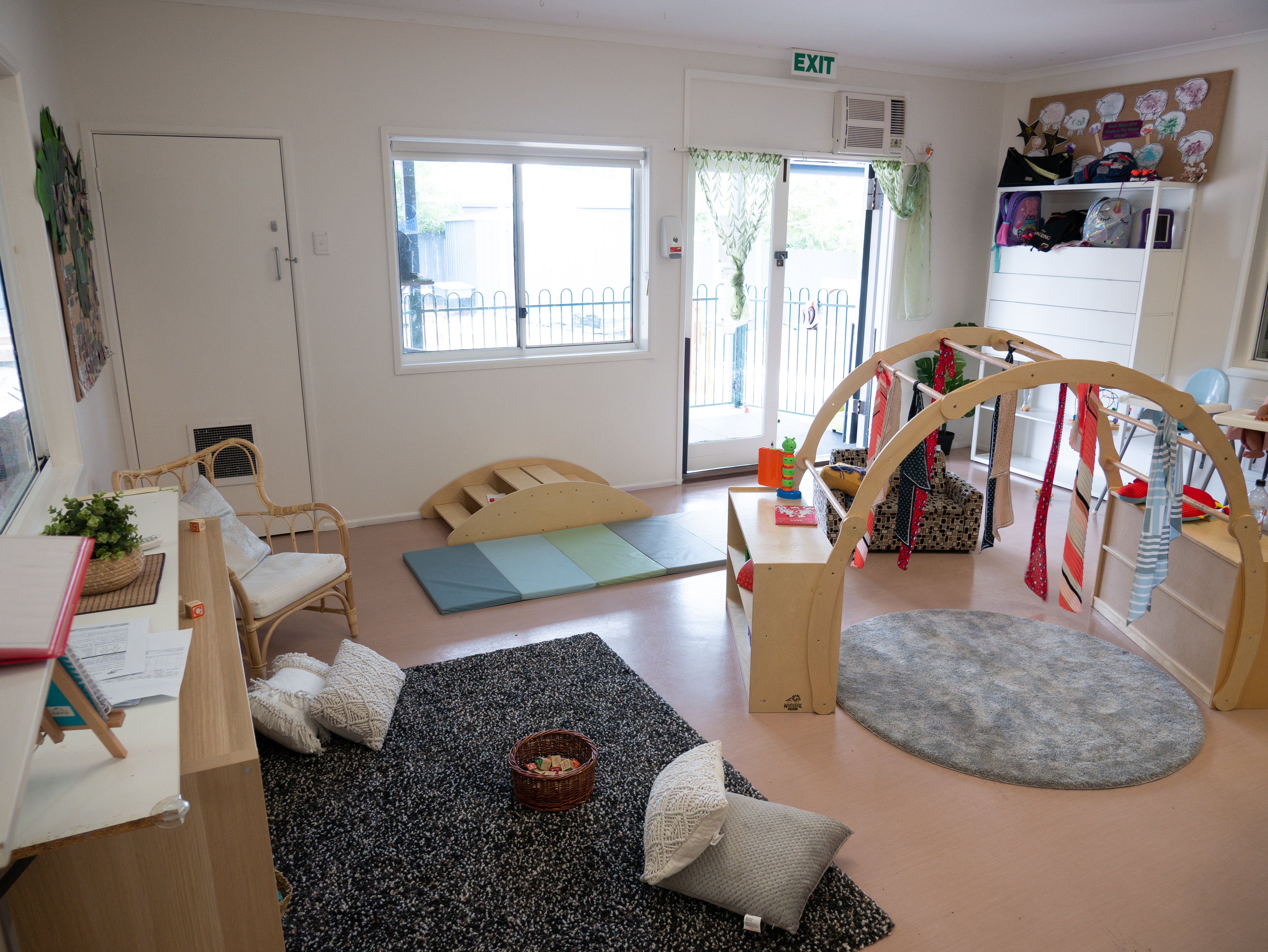 Day_One_EL_LT-1070982